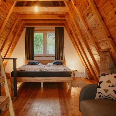 Nyaktekercs Wood - Hot Tub Alpesi faház *